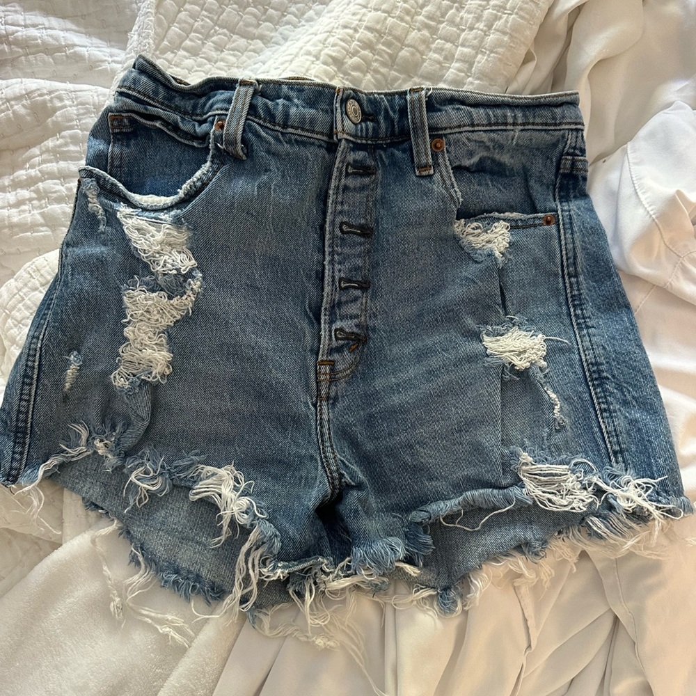 Abercrombie & Fitch high rise mom short